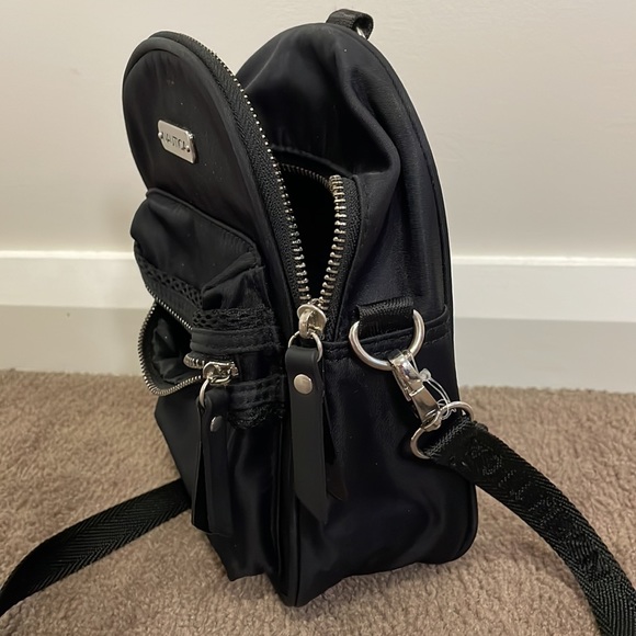 Nautica Black side bag - Picture 2 of 4